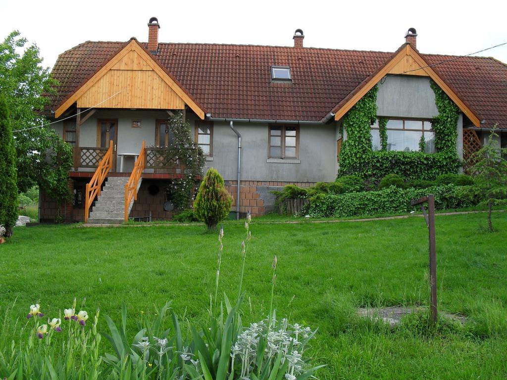 Hoffmann Vendeghaz Apartment *